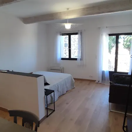 Le Clos Du Grenadier, Maison D'hotes 住宿加早餐酒店 马瑟伊兰