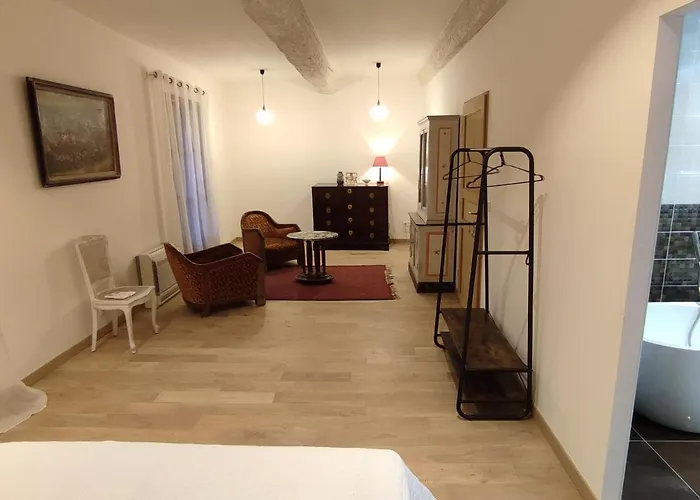 Le Clos Du Grenadier, Maison D'hotes 4*