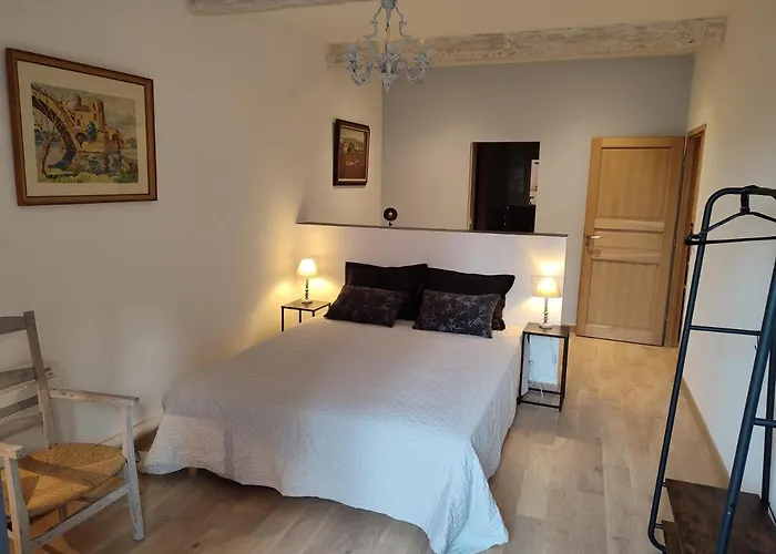 Le Clos Du Grenadier, Maison D'hotes Marseillan (Herault)