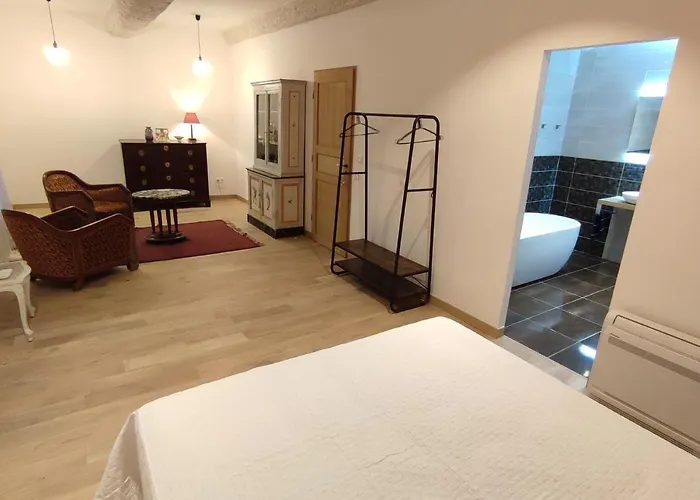 Le Clos Du Grenadier, Maison D'hotes 4* Marseillan (Herault)